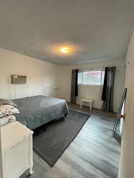 Building Photo - 2929 Okell Dr