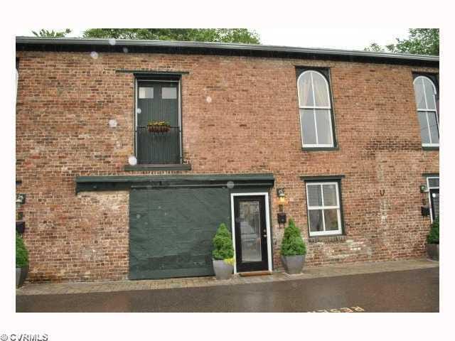 Primary Photo - 2511 Mule Barn Aly