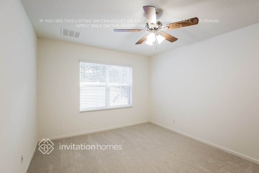 Building Photo - 9667 Seaspray Dr