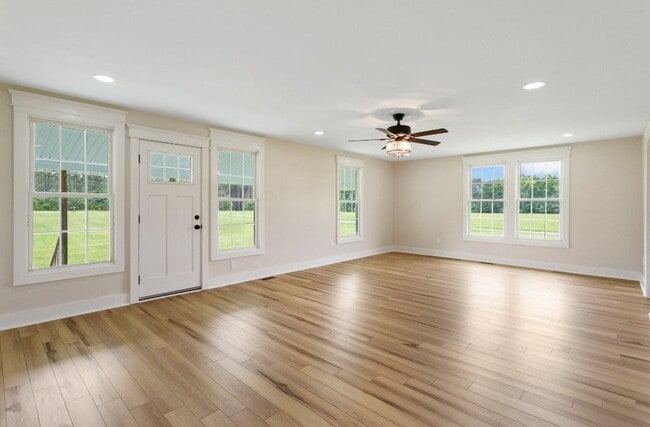 Building Photo - 4633 Godwin Blvd