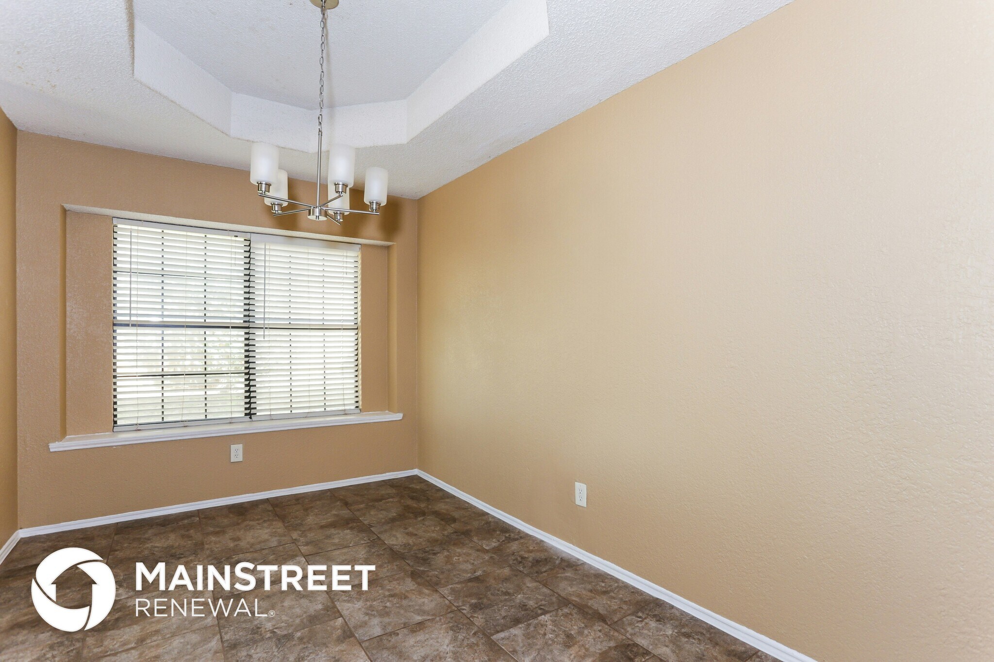 Building Photo - 1632 Hunting Green Dr