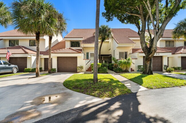 Building Photo - 403 Sea Oats Dr