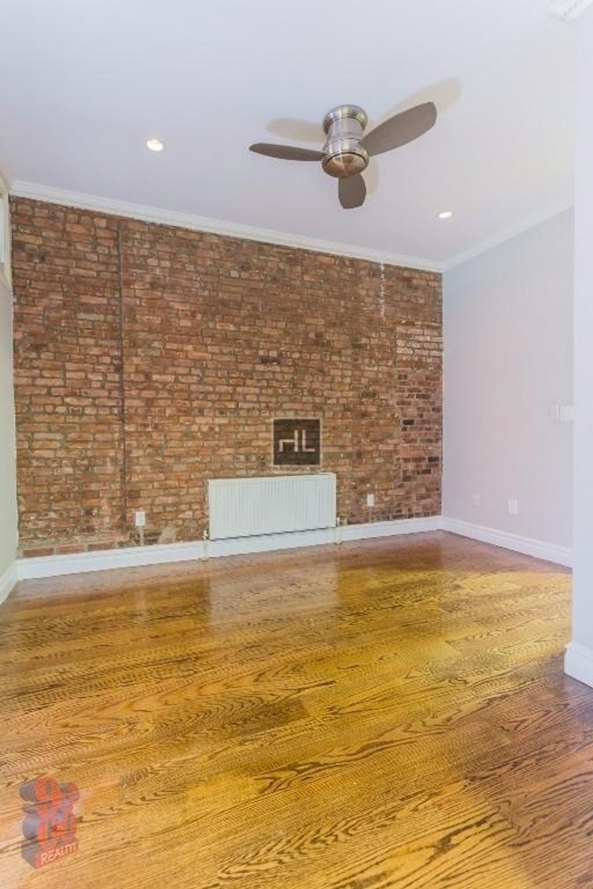 Building Photo - East 5th Street