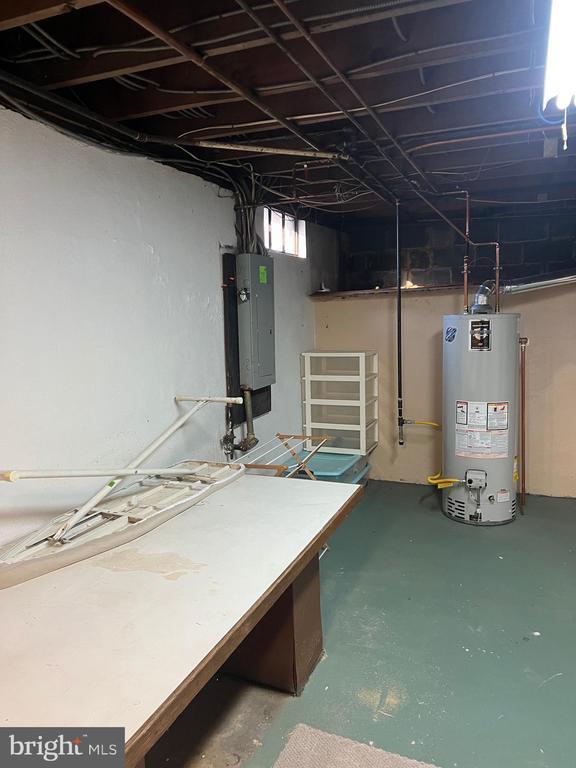 Building Photo - 11 Plainsboro Rd