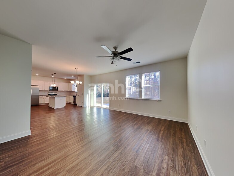 Building Photo - 212 Rivulet Dr