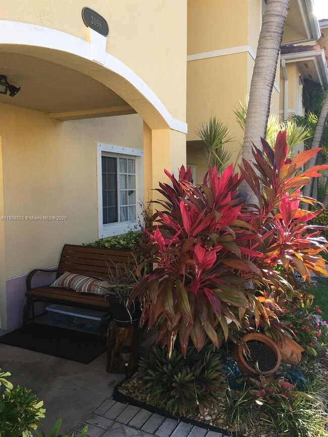 Building Photo - 2098 NE 167th St