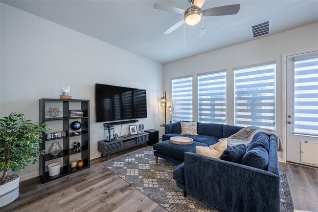 Building Photo - 13504 Cibolo Trace
