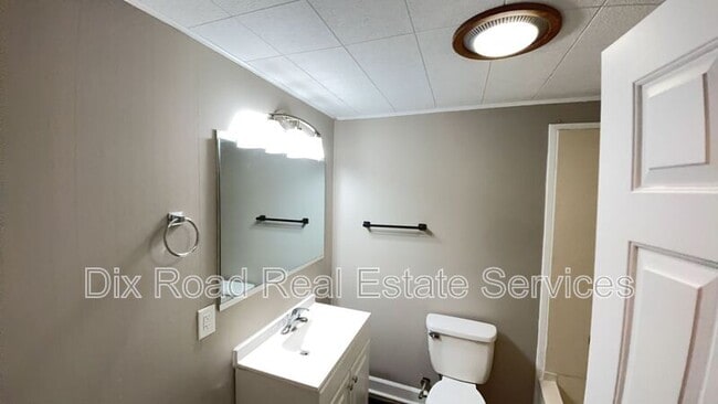 Building Photo - 5269 Harshmanville Rd