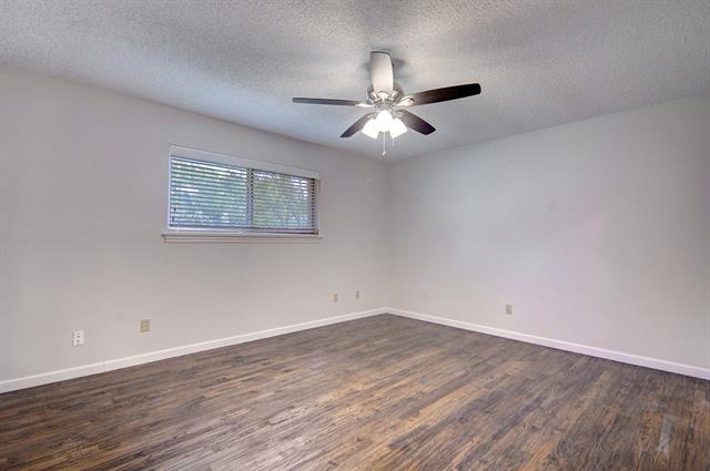 Building Photo - 2501 Glenhaven Dr