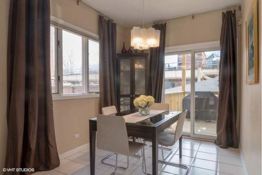 Designated Dining Area - 1845 N Sheffield Ave