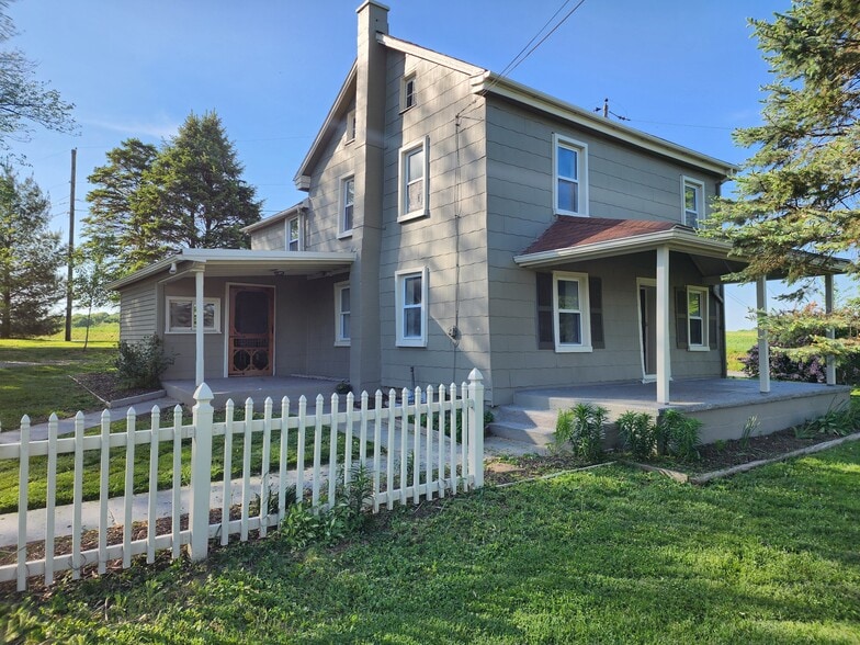 Old Colonial Farmhouse - 91 Scheller Rd