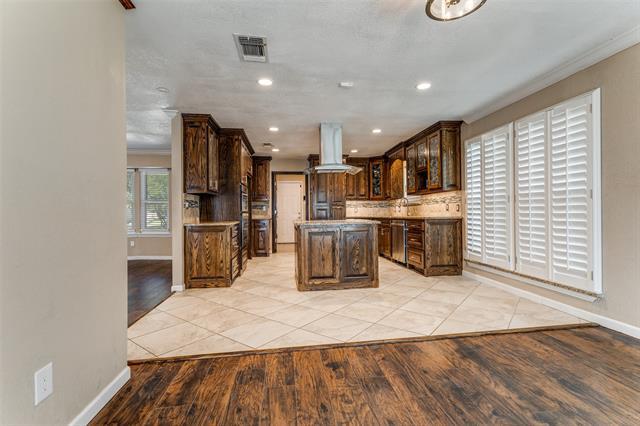 Building Photo - 8725 Hidden Hill Dr