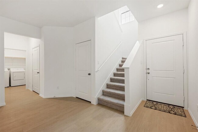 Building Photo - 954 Soapstone Pass