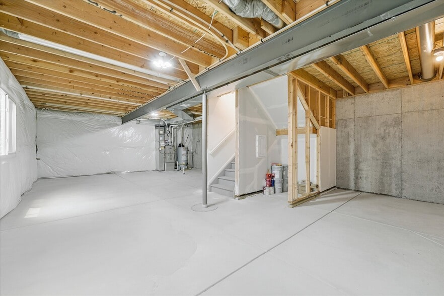 Building Photo - 14136 Blue Heart Ct