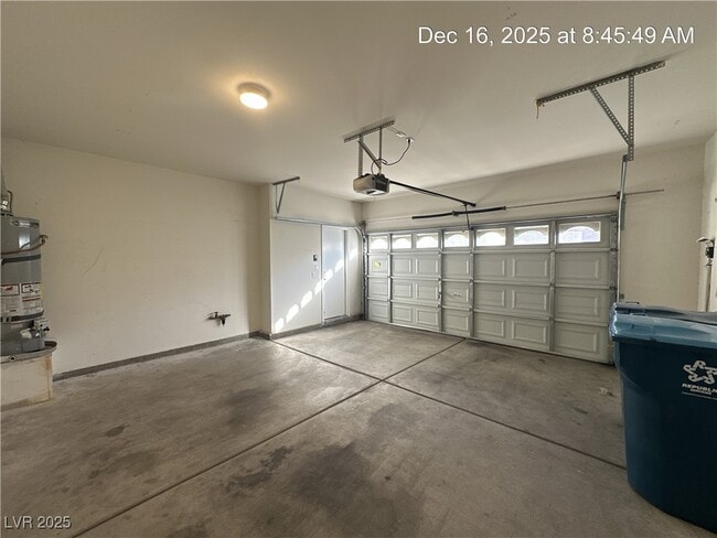 Building Photo - 2665 Cottonwillow St