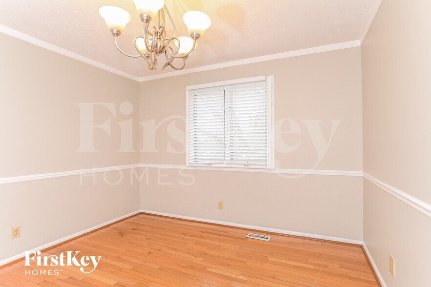 Building Photo - 5873 Gilmore Dr