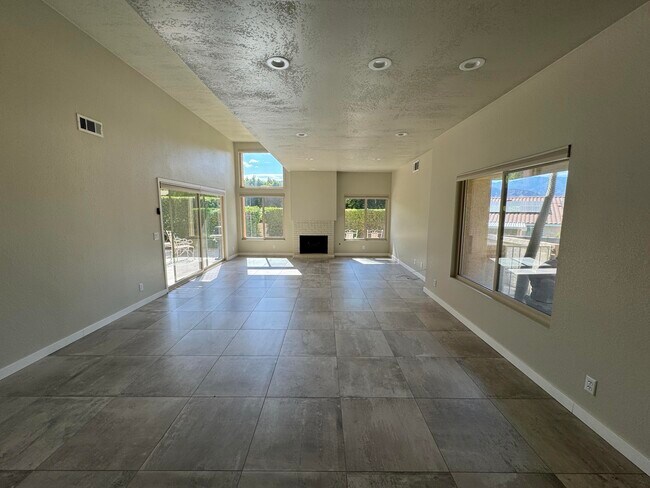 Building Photo - 41737 Armanac Ct