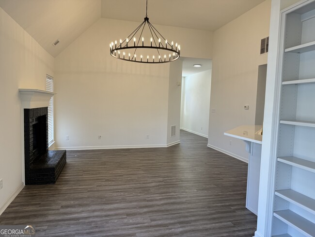 Building Photo - 288 Turnbridge Cir