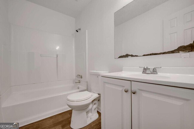 Building Photo - 1903 Whitehall Forest Ct SE