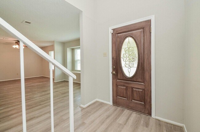 Building Photo - 2119 Landcircle Ct