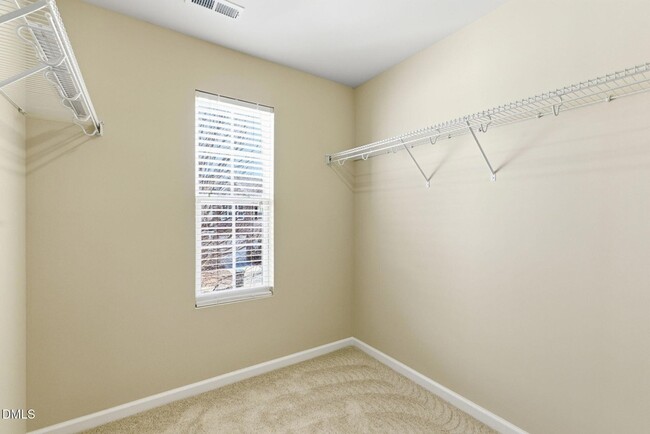 Building Photo - 956 Shining Wire Way