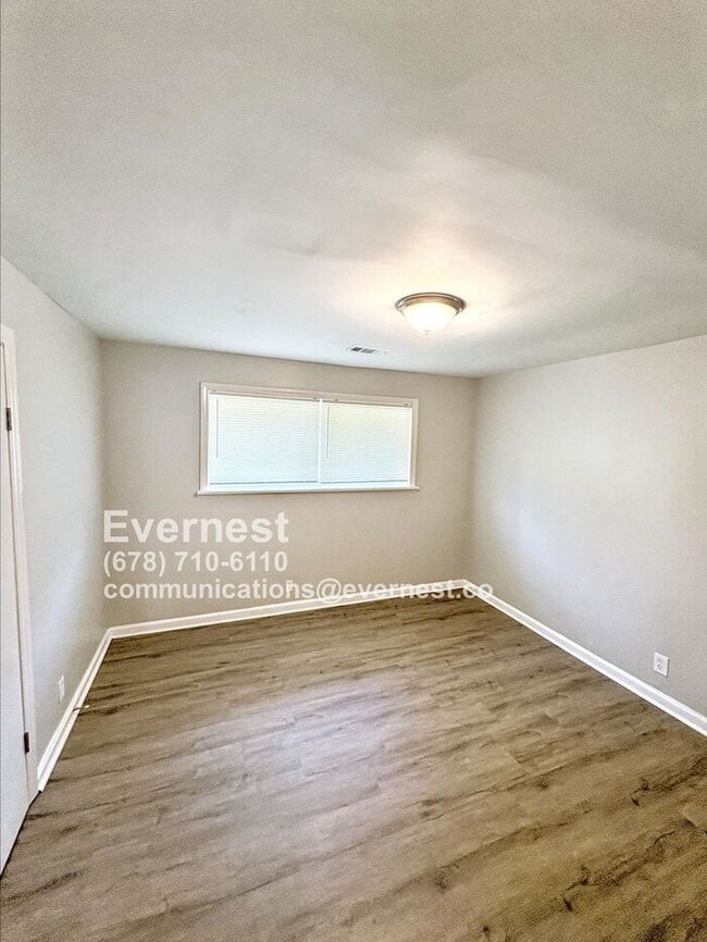 Building Photo - 4402 Davana Dr