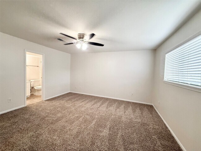 Building Photo - 1497 Springrock Ln