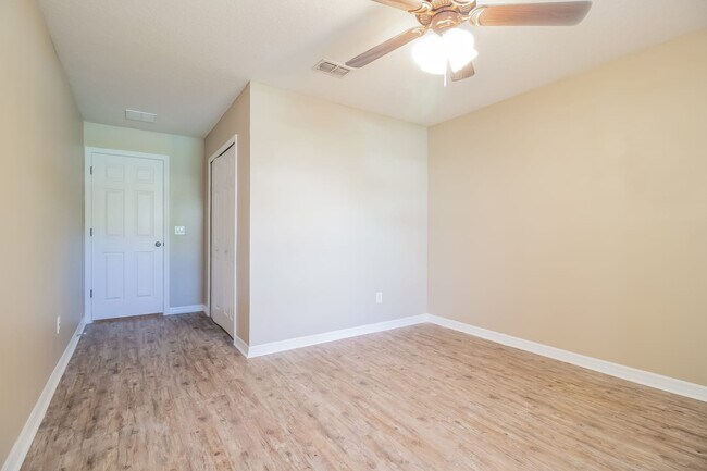 Building Photo - 2677 Grassmoor Loop