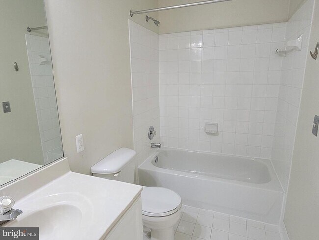 Building Photo - 8809 Lew Wallace Rd