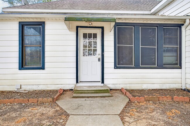 Building Photo - 1603 Blase Rd