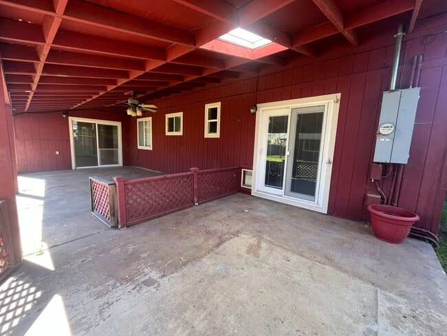 Building Photo - Spacious 4bed 2bath home in Elverta!