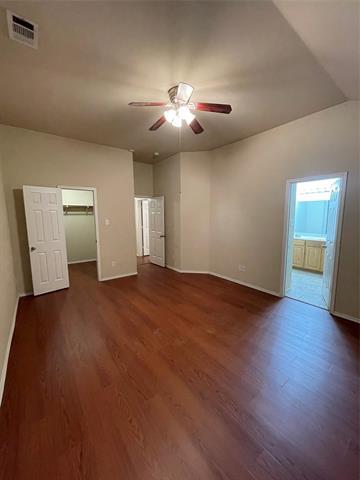 Building Photo - 5501 Crestwood Dr