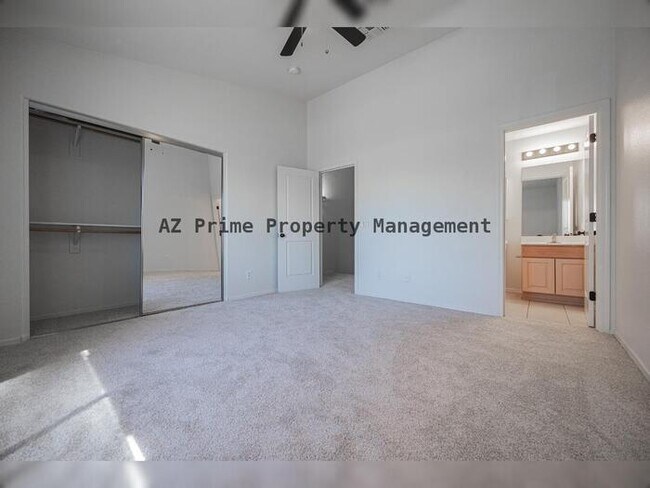 Building Photo - 7801 N 44th Dr
