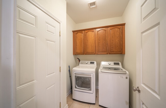 Building Photo - 814 Marit Drive