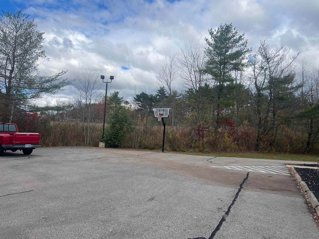 Building Photo - 416 Springbrook