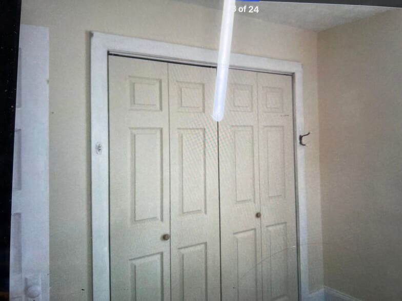 Building Photo - 1313 Winona Ave