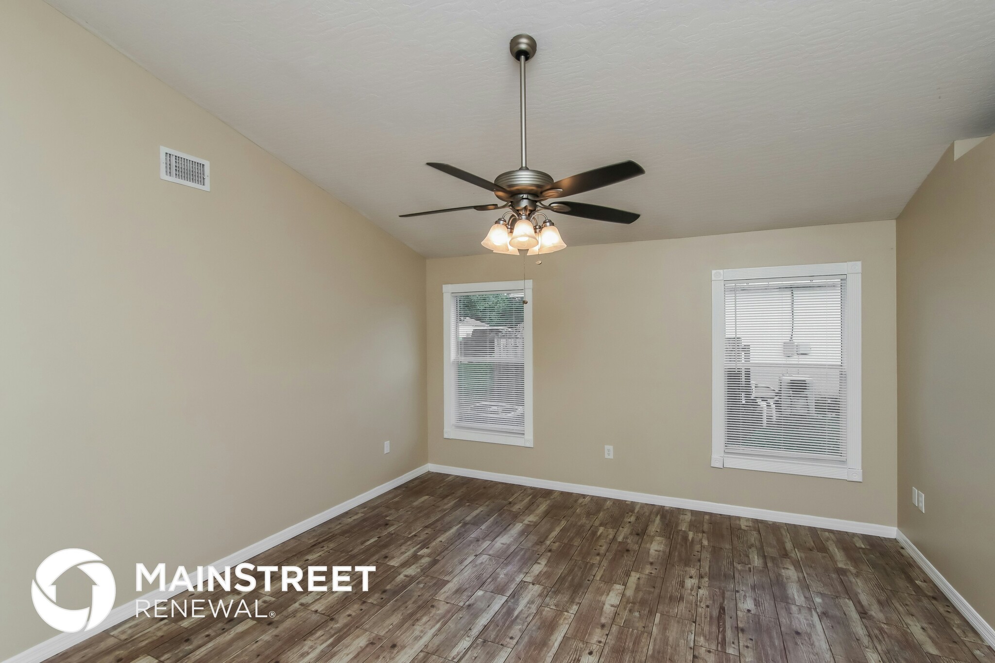 Building Photo - 874 Altona St NW