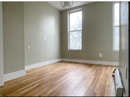 Building Photo - 92 Harman St