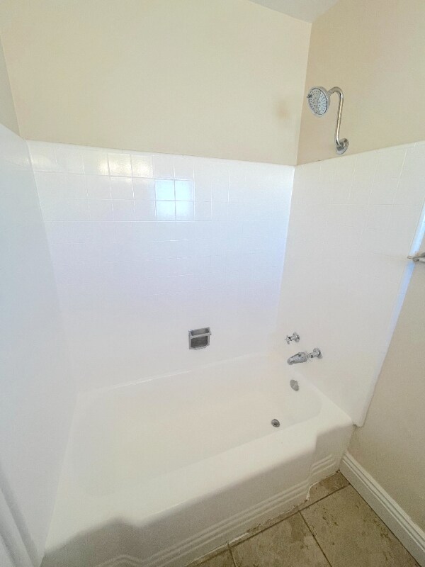 Building Photo - 513 W G St