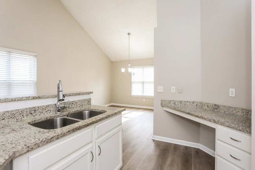 Building Photo - 359 Tait Rd