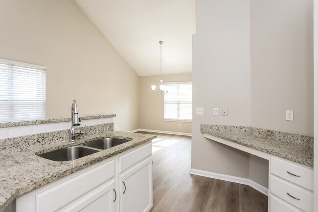 Building Photo - 359 Tait Rd