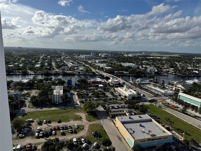 Building Photo - 111 Briny Ave