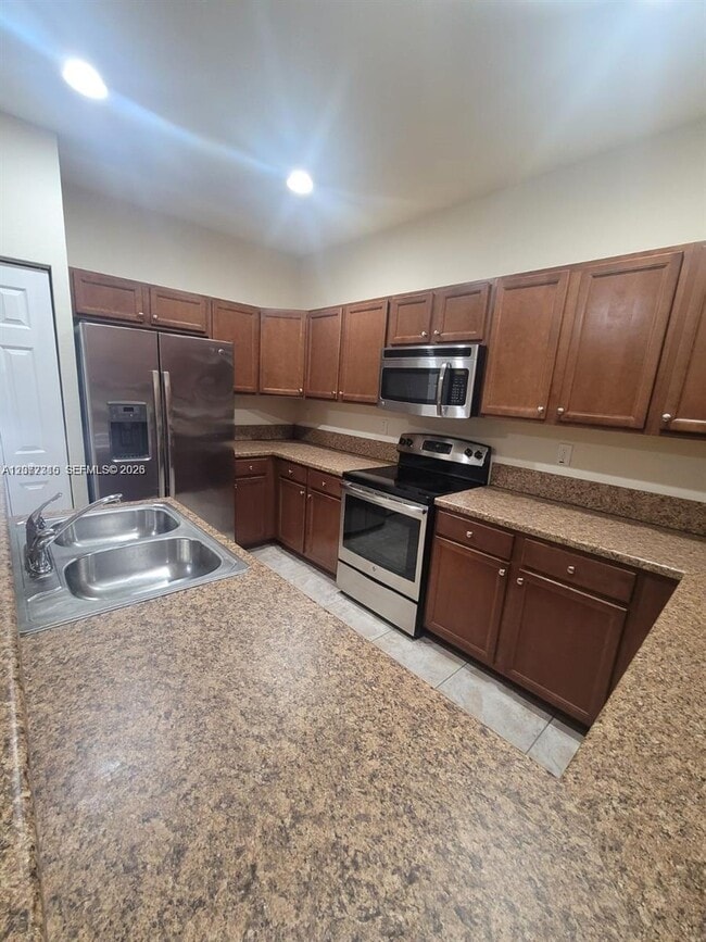 Building Photo - 8935 W 35th Ln