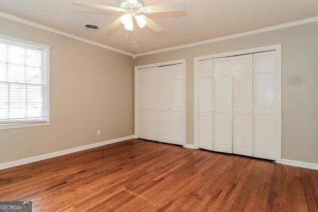 Building Photo - 1666 Greenbrook Dr