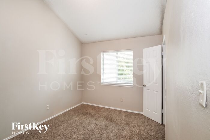 Building Photo - 5536 Stone Meadow Ln