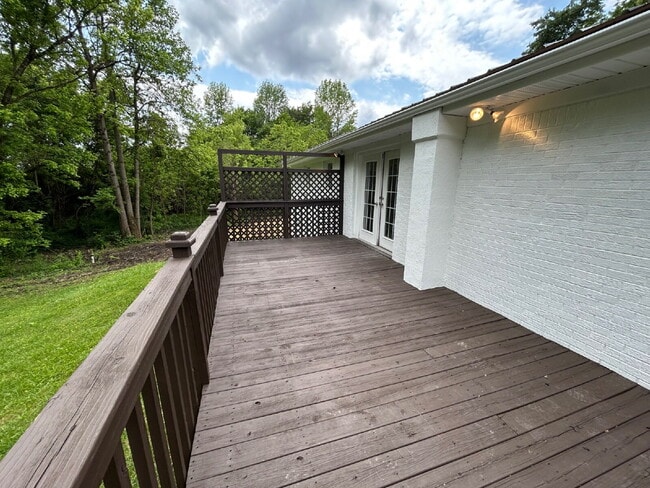Building Photo - 3 BD 1.5 BA remodeled home for rent in Mon...