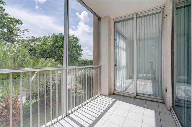 Building Photo - 9805 NW 52nd St