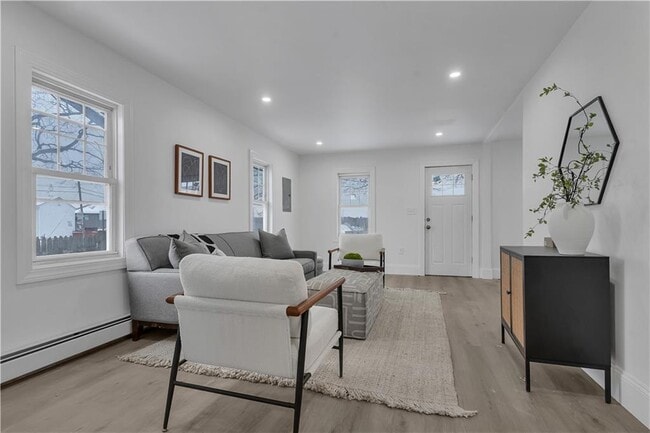 Building Photo - 115 Campbell Ave