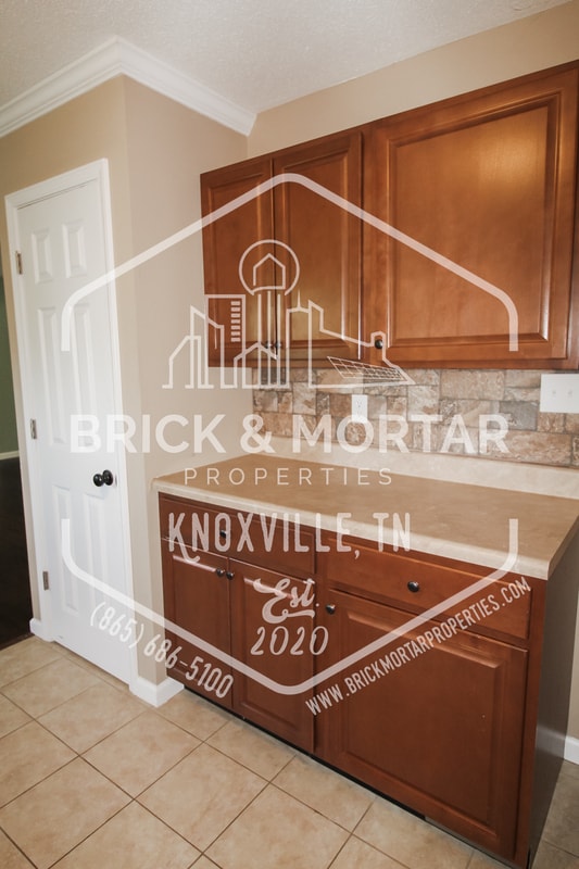 Building Photo - 3201 Brooks Ave