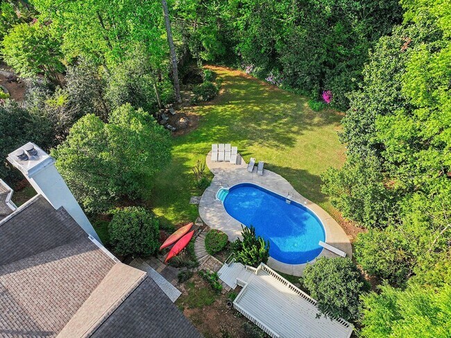 Building Photo - Two Levels. Two Kitchens. One Pool. East Cobb at $5,495/month